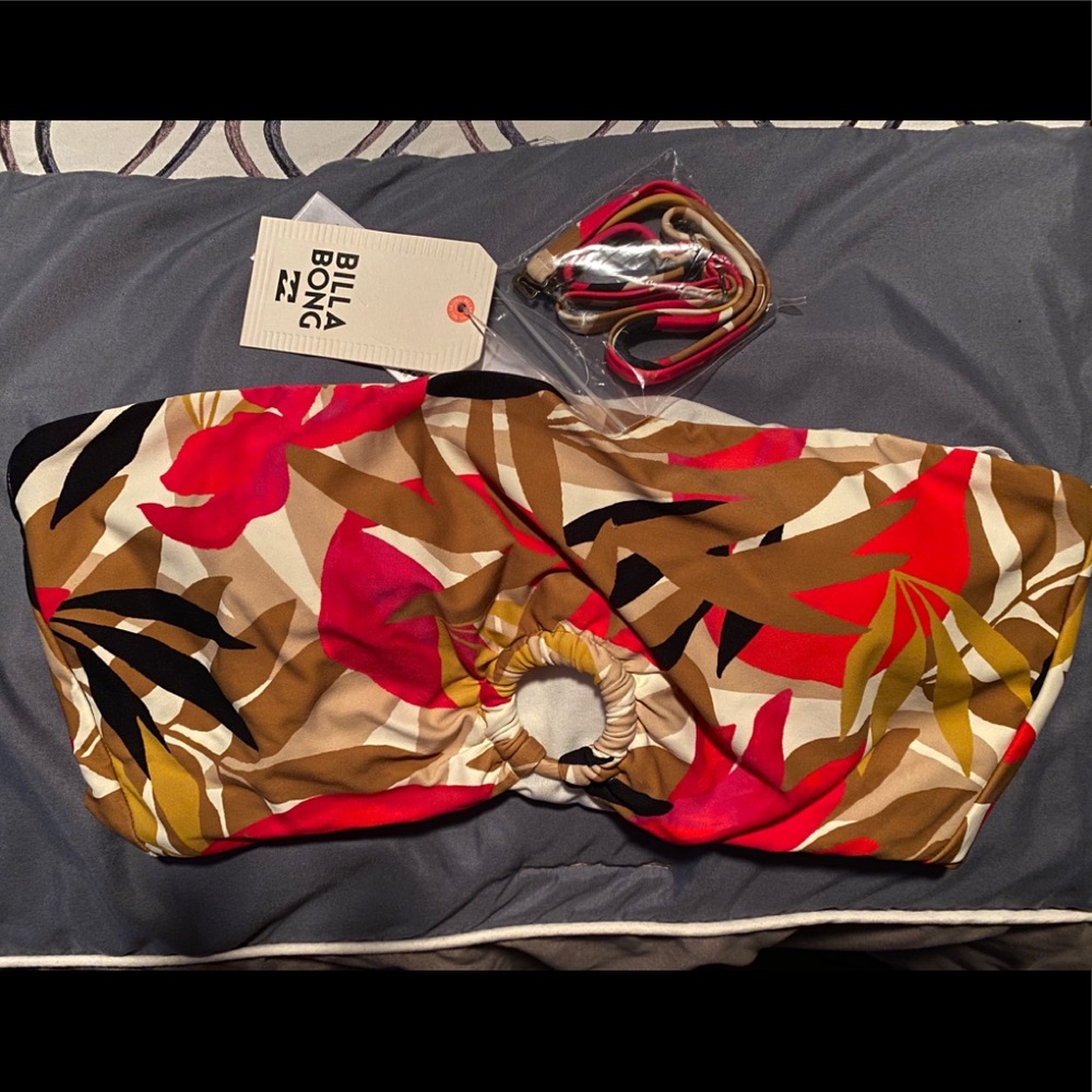 Billabong bandeau bikini top, NWT.